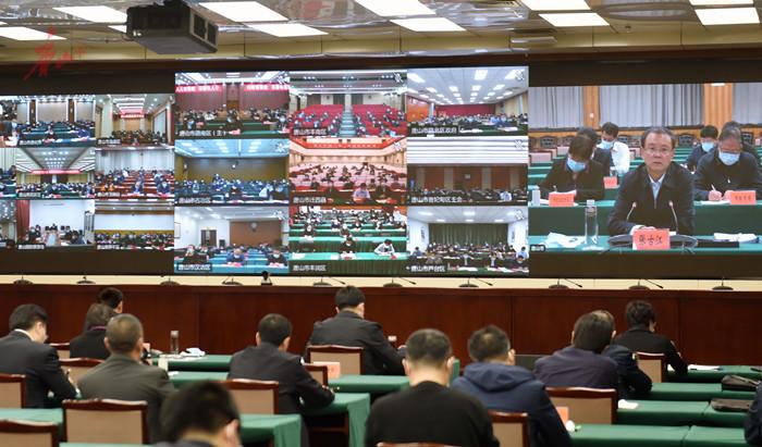 時刻繃緊疫情防控這根弦 堅決打贏常態化疫情防控持久戰.jpg